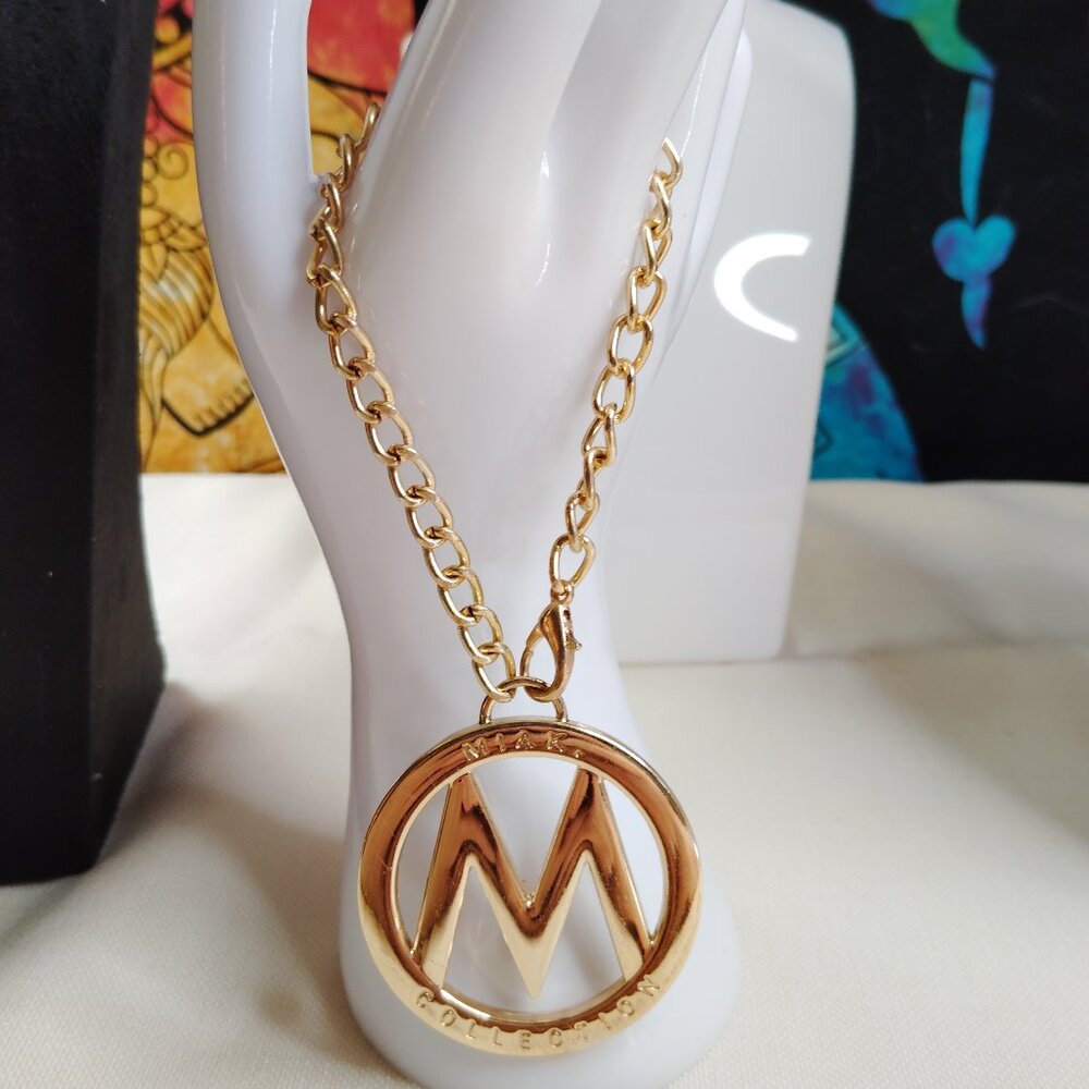 Mia K Farrow Collection Gold-Tone Chain Bracelet Keychain 9" Signed M Charm